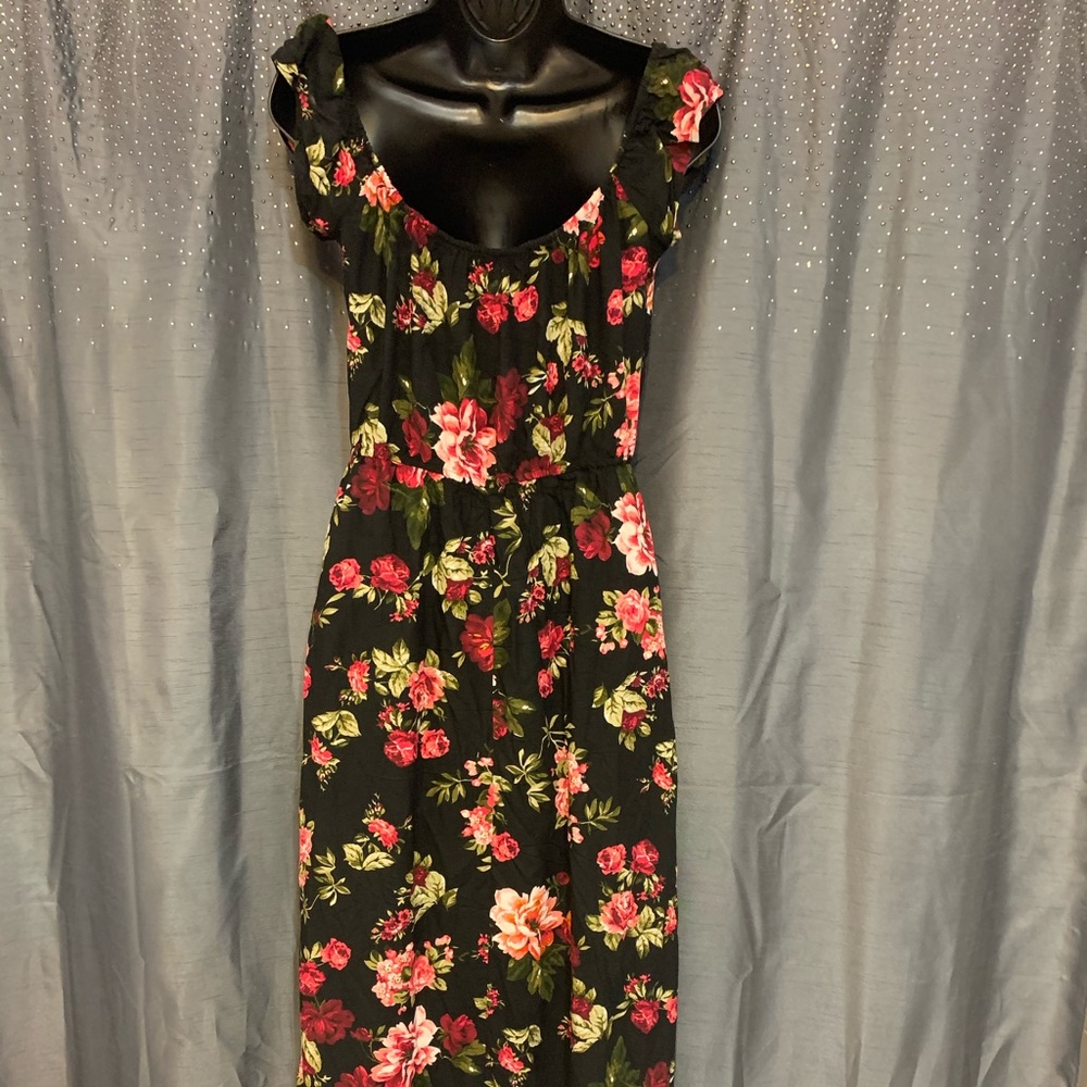 Floral Romper - Picture 4 of 4